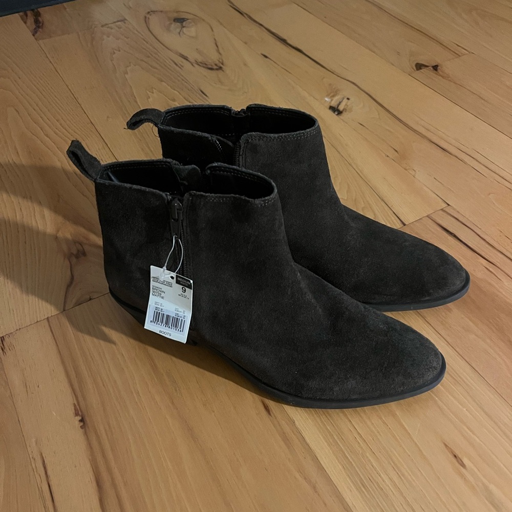Women’s brown Suede Ankle Boots